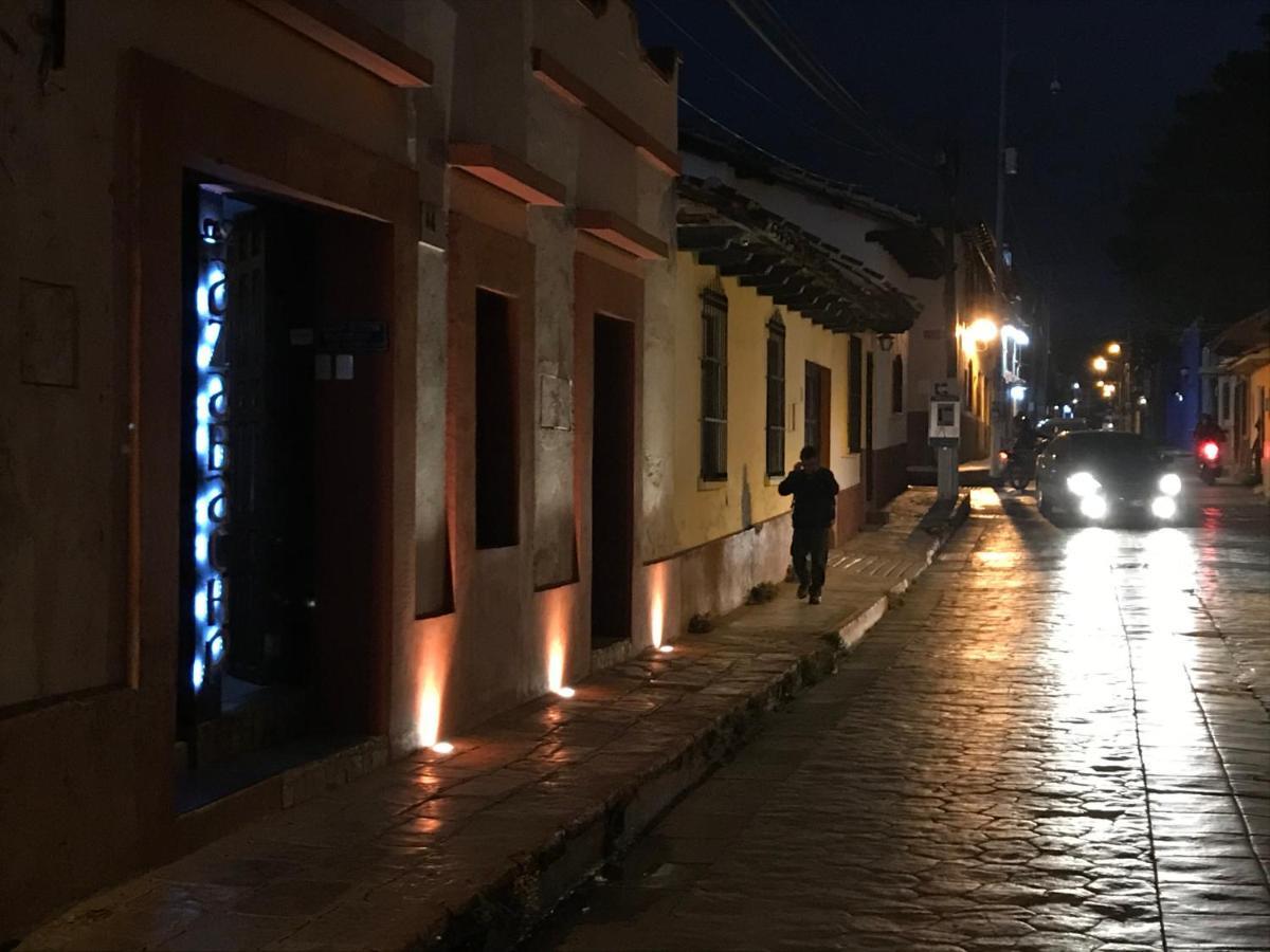 Hotel Casa Azabache San Cristóbal de Las Casas エクステリア 写真